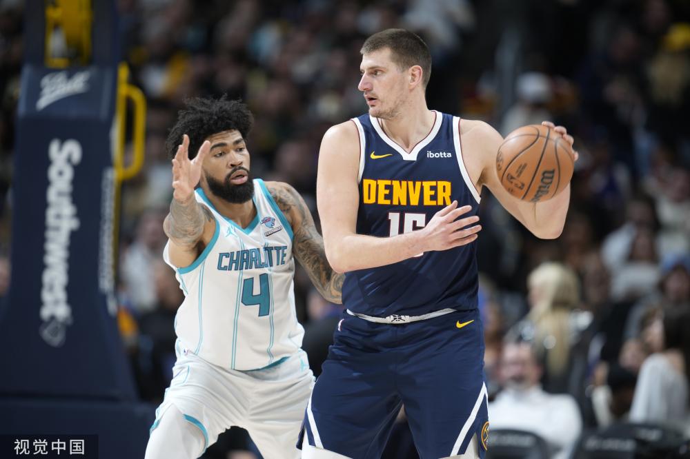 的赛场上不 的赛场上不