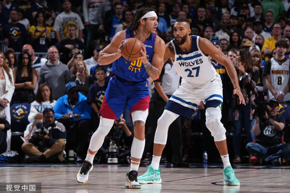 他的成功故 他的成功故