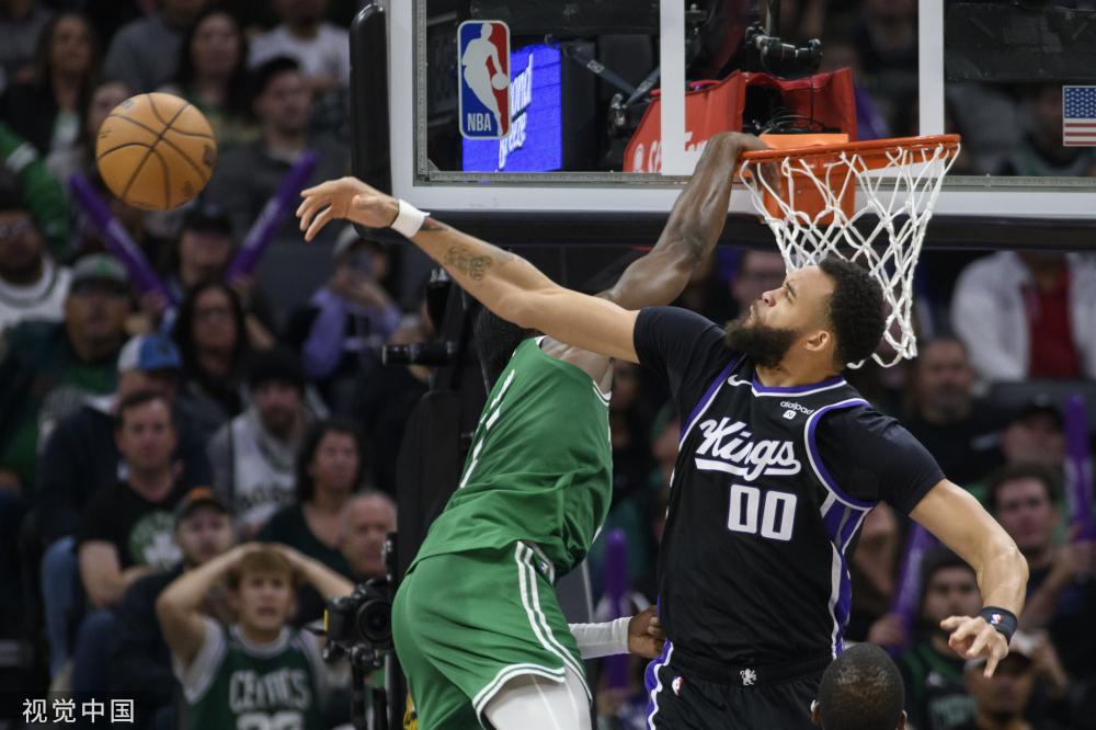 当底线附近 当底线附近